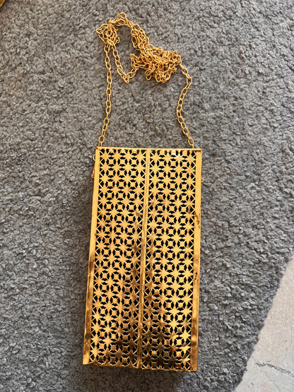 Maharani phone carrier